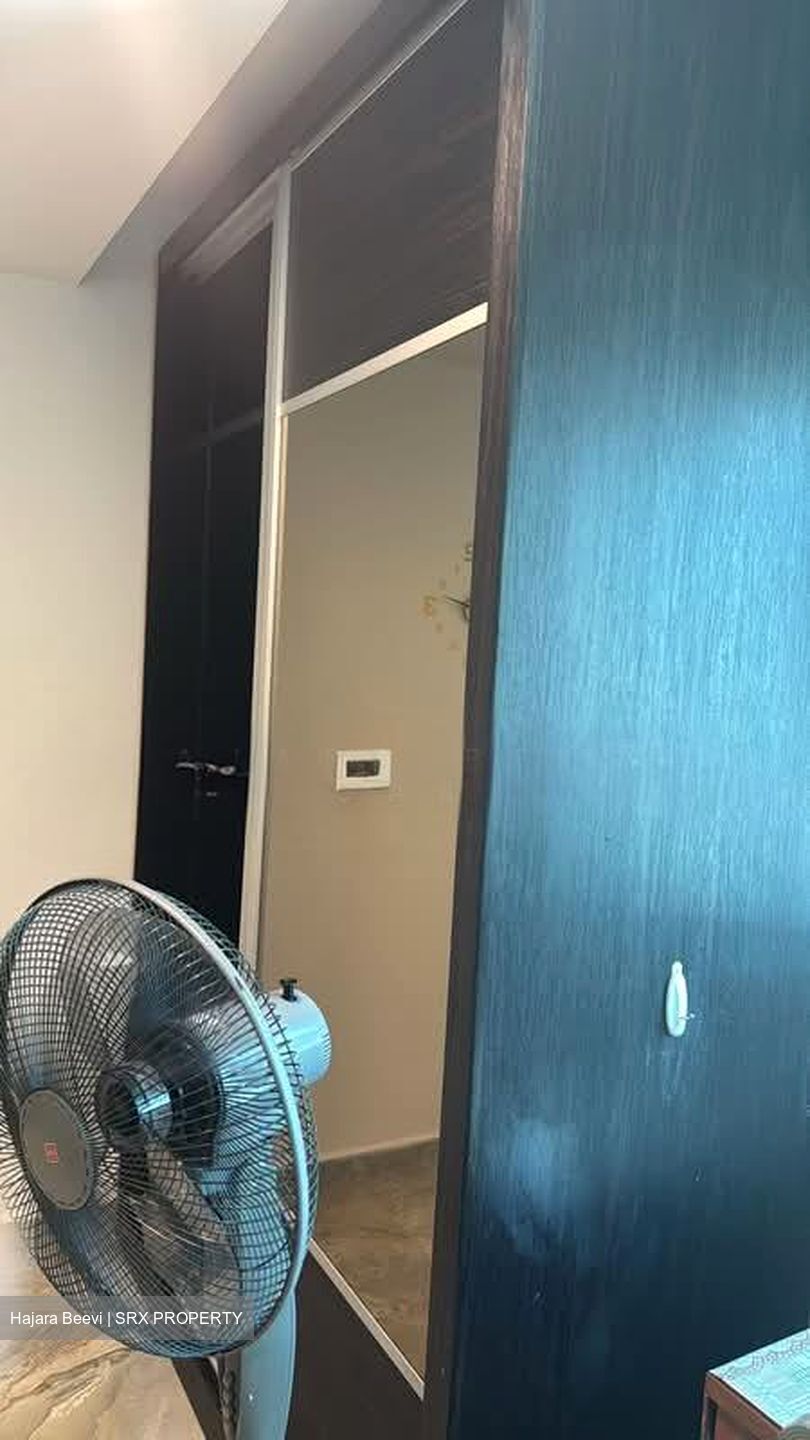 Pasir Panjang Road (D5), Terrace #583192621